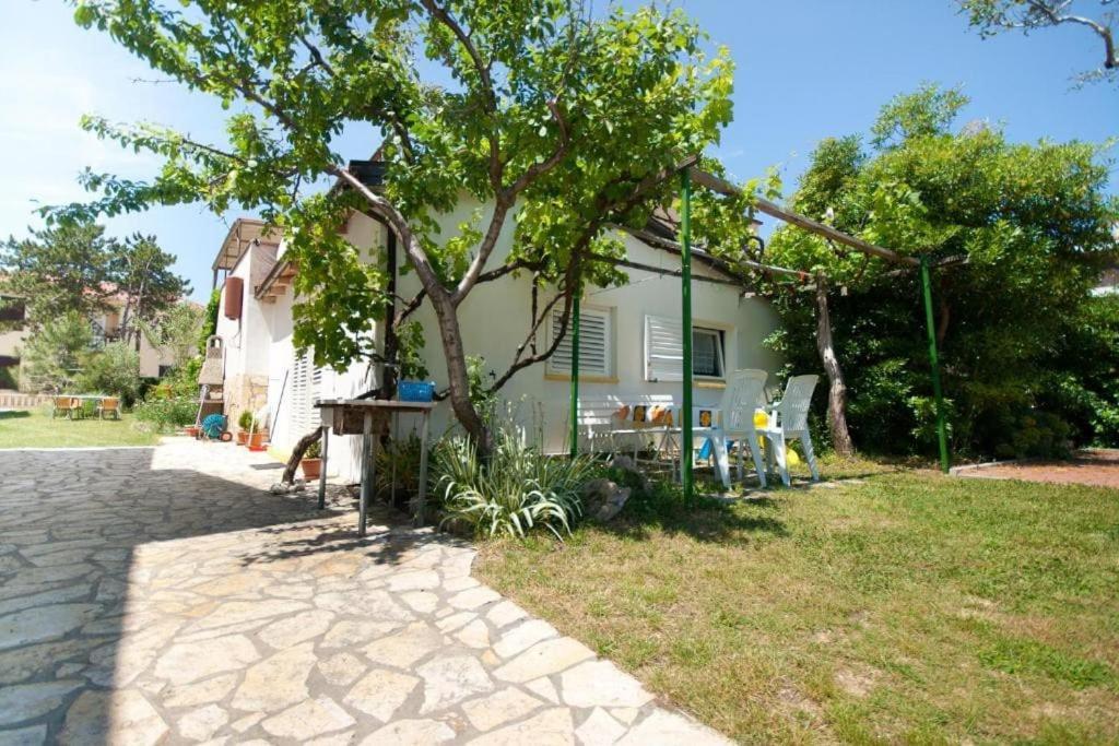 Sunny Grandma'S Garden Apartment باشْكا المظهر الخارجي الصورة