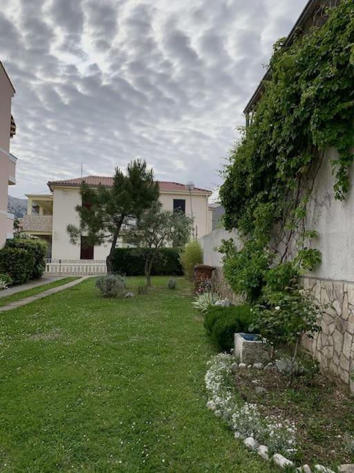 Sunny Grandma'S Garden Apartment باشْكا المظهر الخارجي الصورة